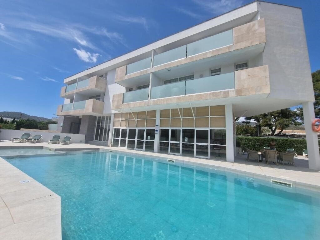 Готель Martha's Suites (ex. Marthas Apartamentos, Martha's Imagine Suite Hotel Apartamentos) 3*