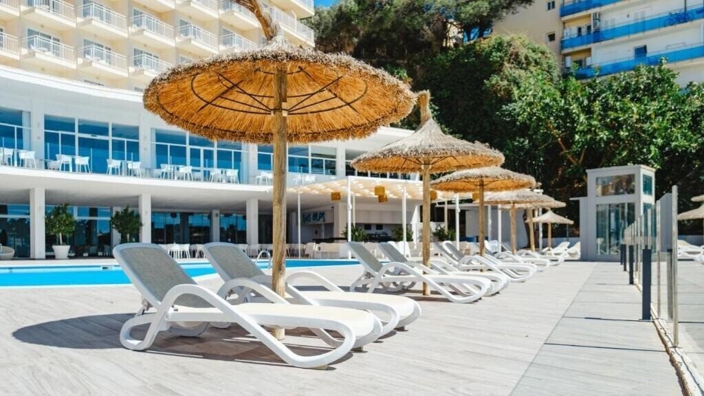 Фотографія Bahia Principe Coral Playa 4*
