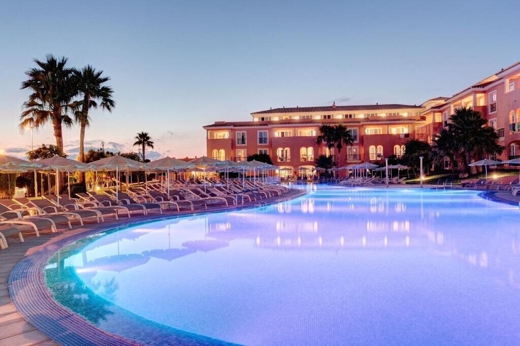 Фото Grupotel Macarella Suites & SPA 4*