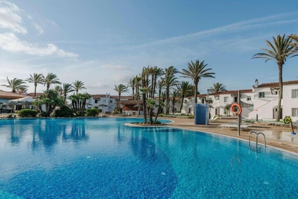 Отель Aluasun Mediterraneo 3*