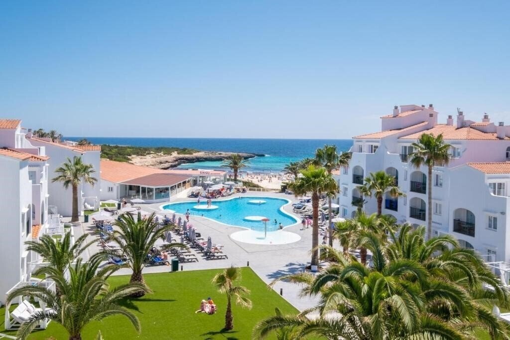 Отель Carema Beach Menorca 4*