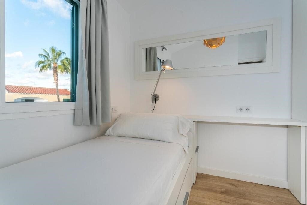 Картинка Cales de Ponent Apartments 3*
