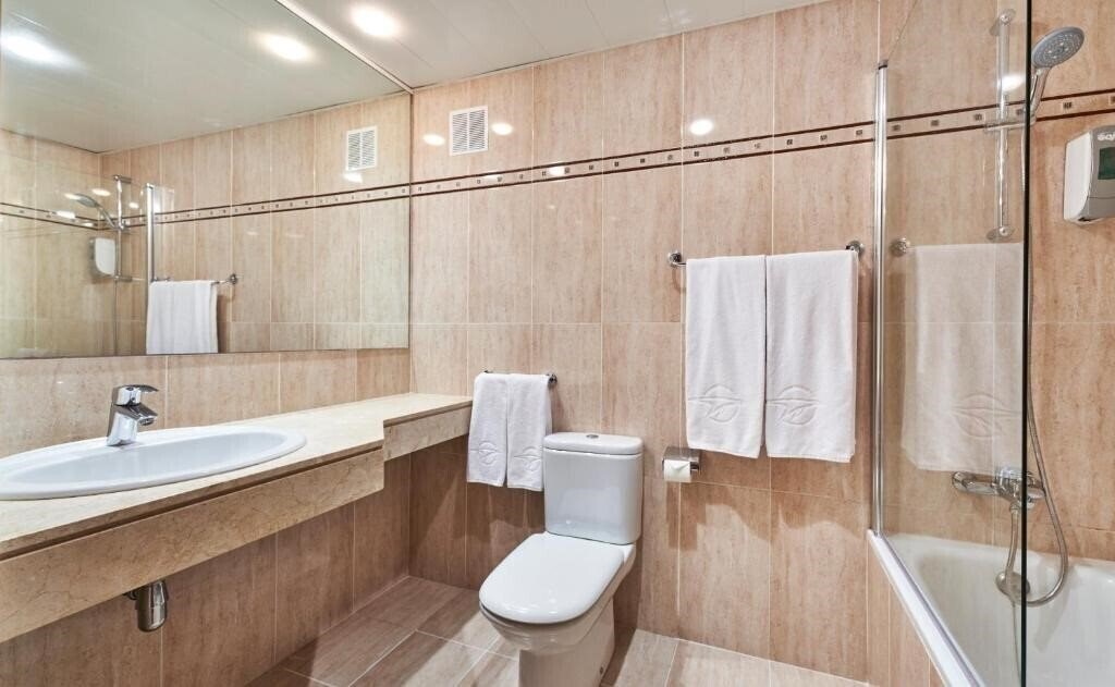 Фотографія Globales Cala'N Bosch 4*