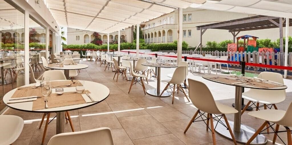 Картинка Globales Cala'N Bosch 4*