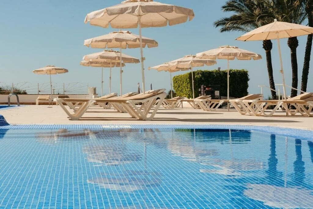 Отель Minura Sur Menorca & Waterpark 4*