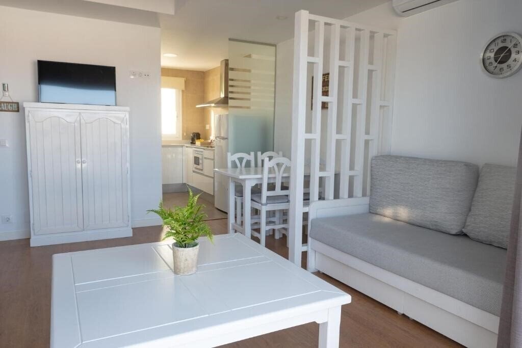 Картинка Naranjos Resort Menorca 3*