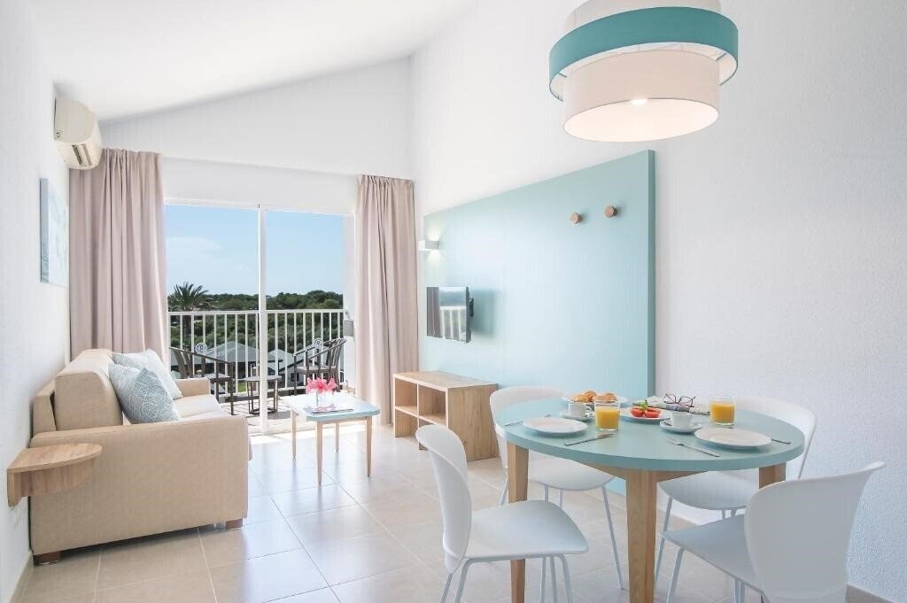 Картинка Pierre Vacances Apartamentos Menorca Club Blanes 3*