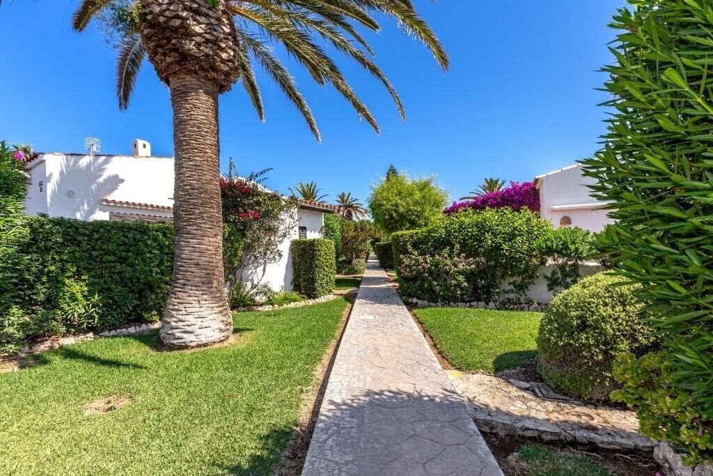 Готель Bungalows Windrose 3*