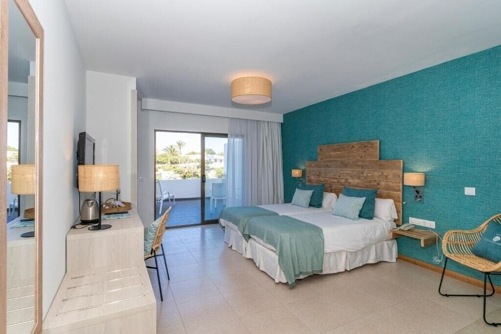 Фото Hotel Playa Santandria 3*