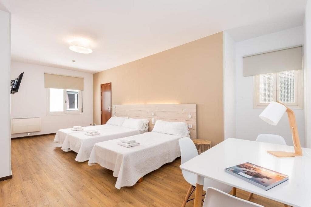 Изображение Hostal Jume Urban Rooms 1*