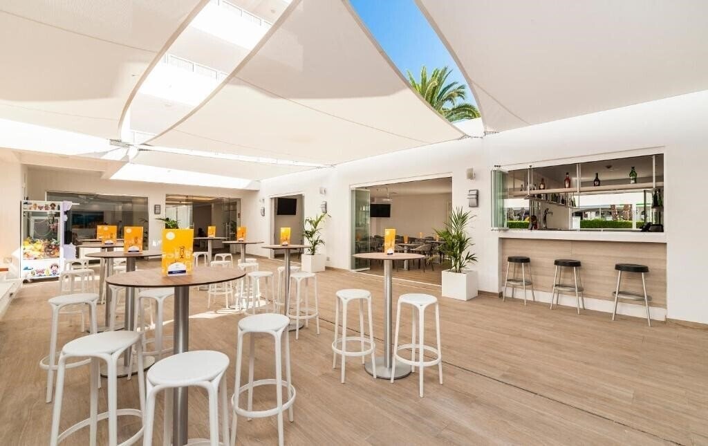 Картинка Globales Lord Nelson Apartamentos 3*