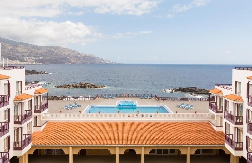 Отель Apartments Centrocancajos 3*