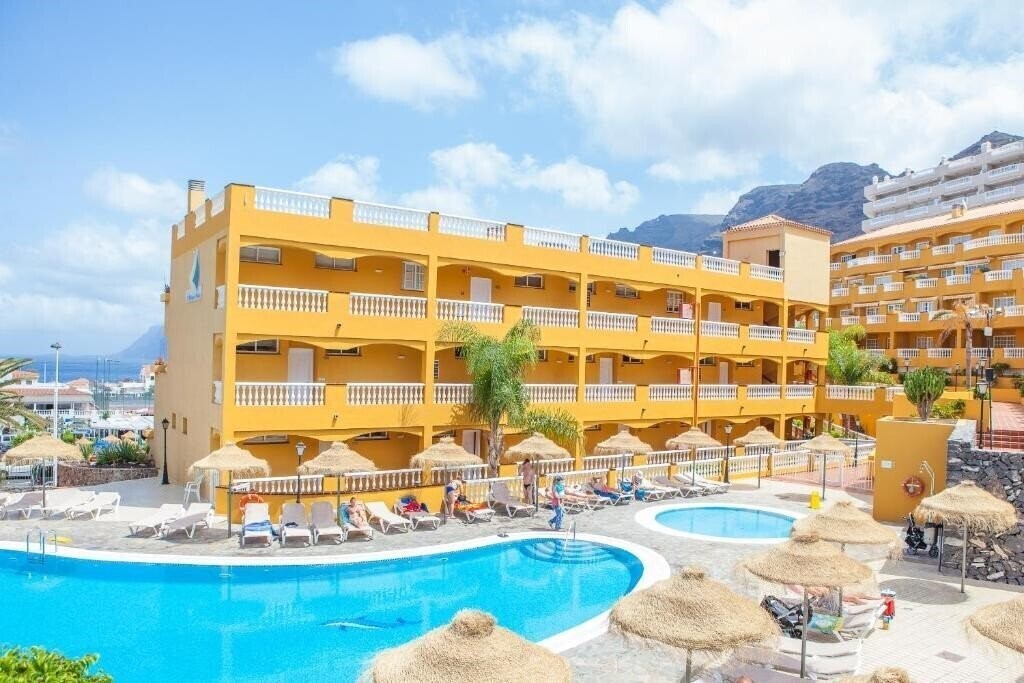 Готель El Marques Palace 4*