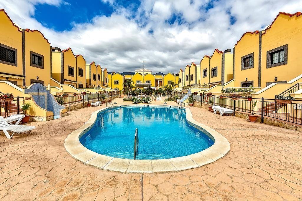 Готель El Duque 4*