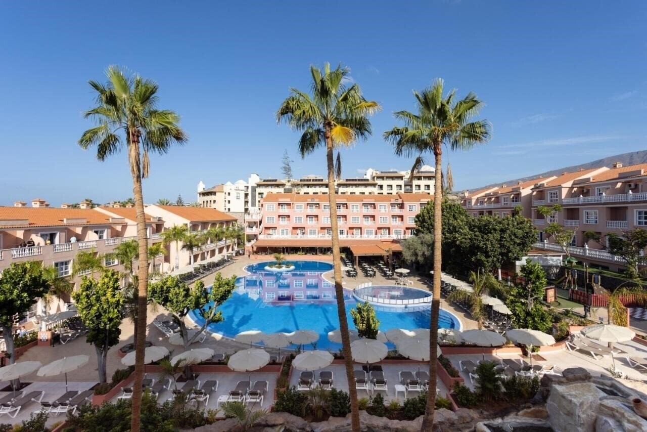 Готель El Duque 4*