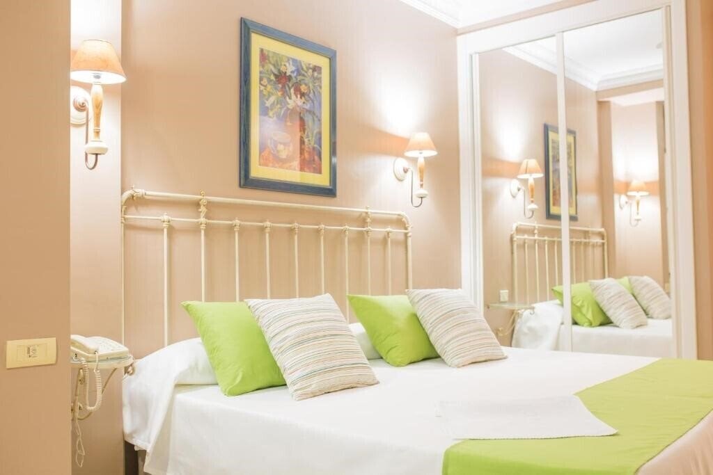 Фото RF Astoria 3*