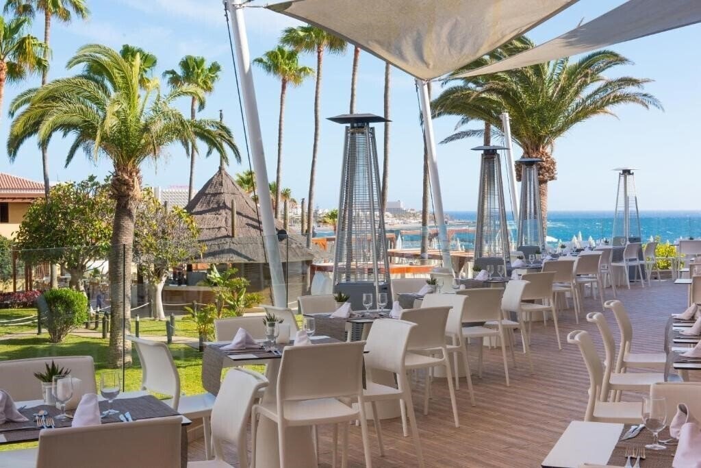 Картинка Iberostar Waves Bouganville Playa 4*
