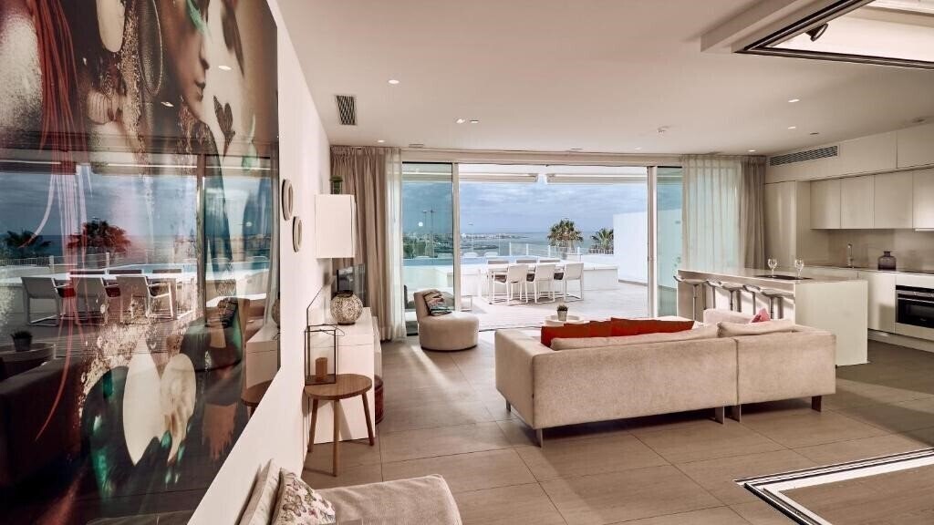 Картинка Baobab Suites 5*
