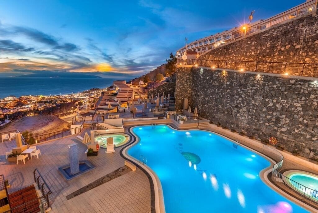 Отель Panoramica Heights 3*