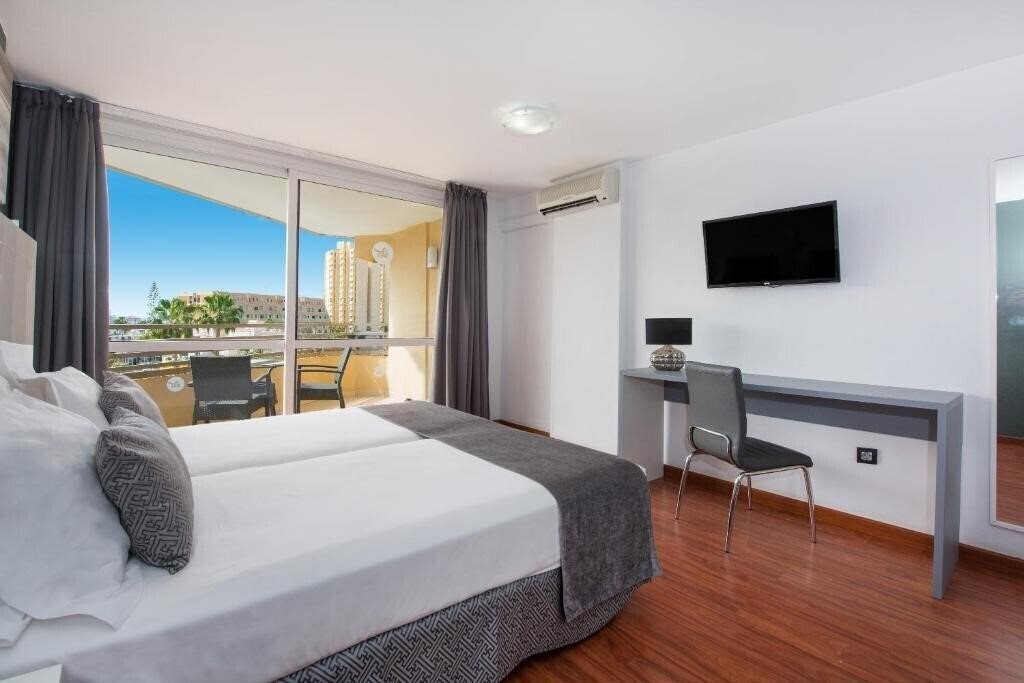 Картинка Ole Tropical Tenerife 4*