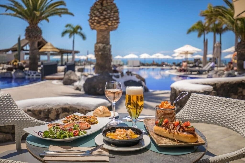 Фотографія Barcelo Santiago 4*