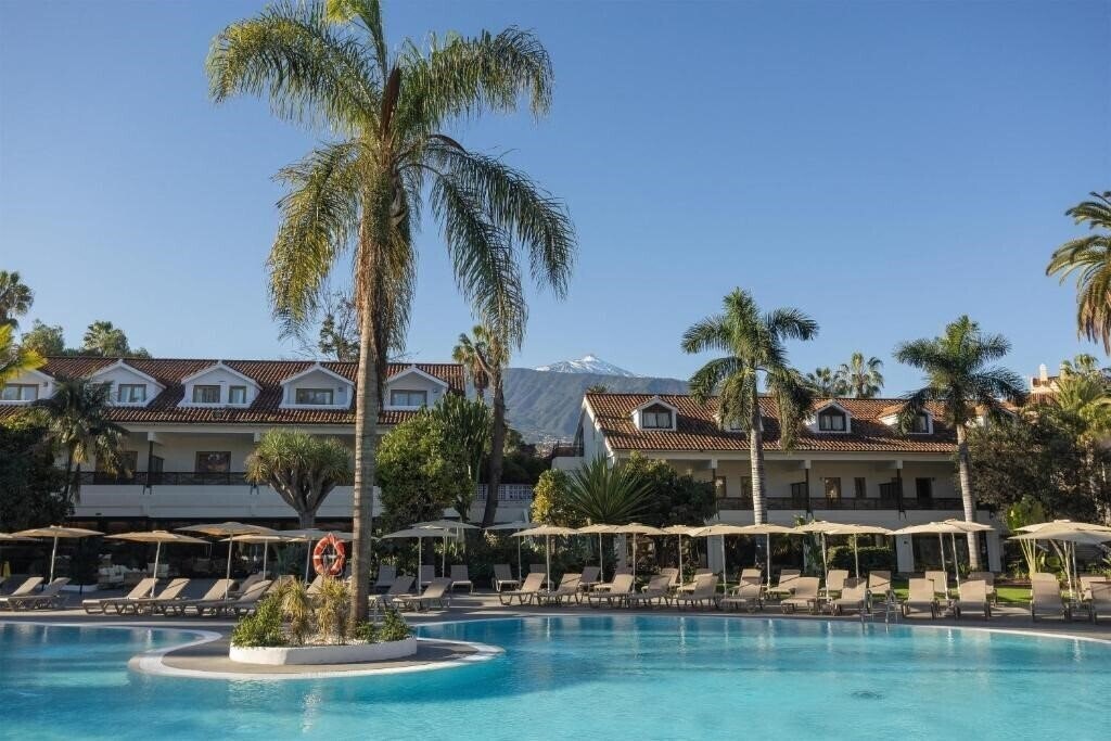 Готель Radisson Resort & Residences Tenerife 5*