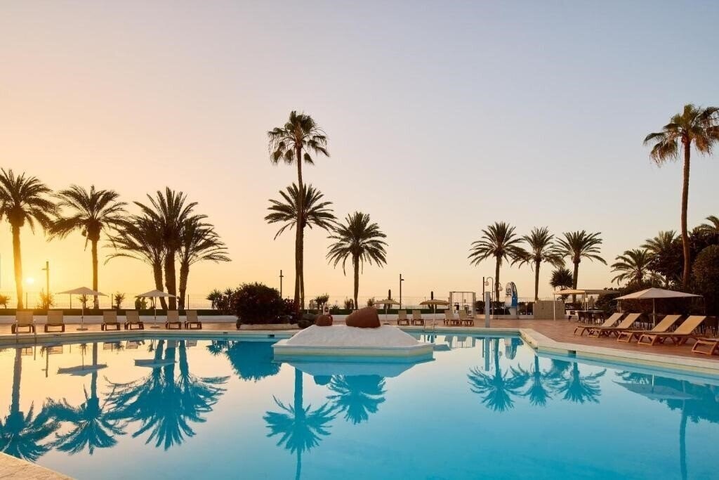 Отель Sol Tenerife 4*