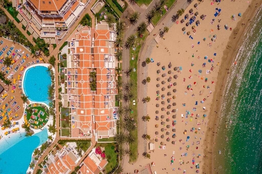 Готель Parque Santiago III 3*