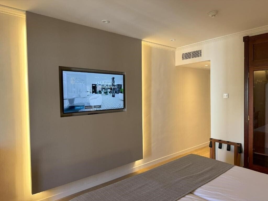 Картинка Reveron Plaza 4*