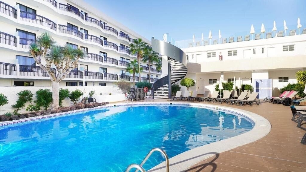 Отель Coral Prime Comfort California 2*