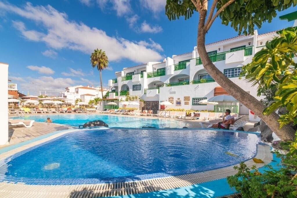 Отель Aparthotel Neptuno 3*