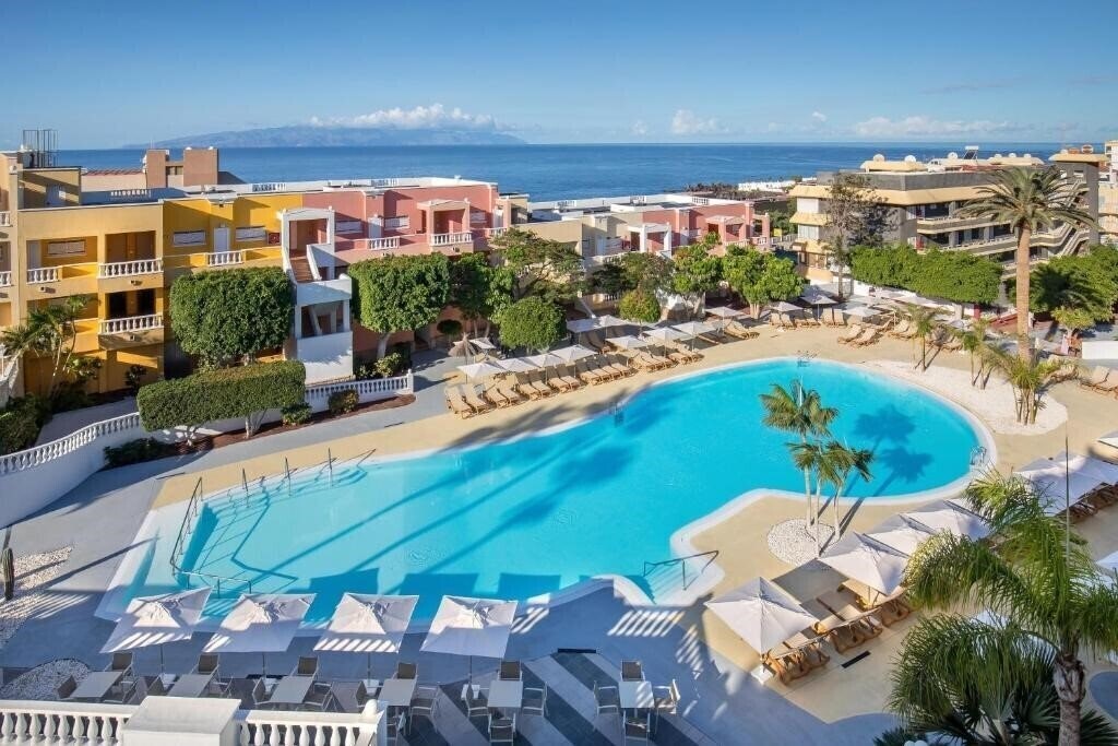 Готель Allegro Isora 4*