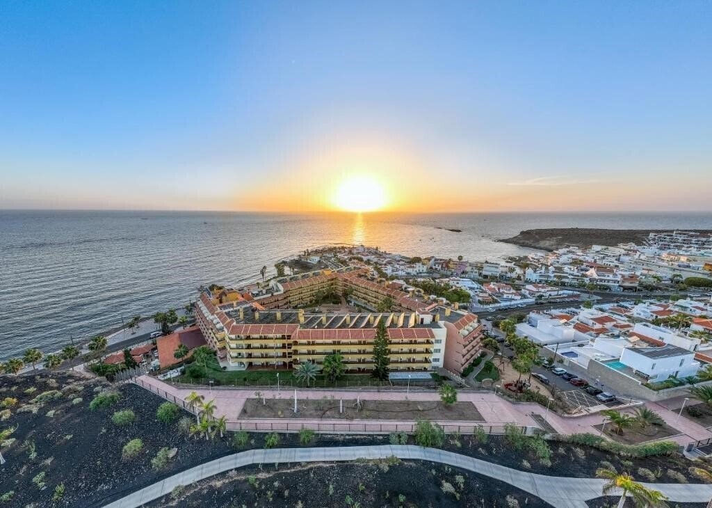 Отель Hovima Jardin Caleta 3*