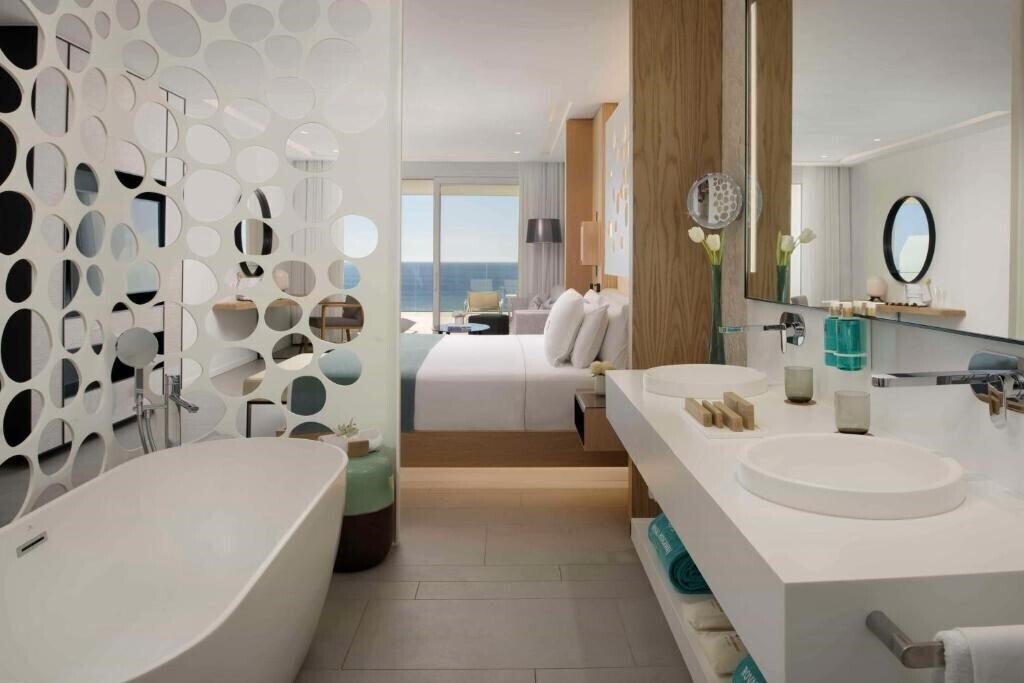 Картинка Royal Hideaway Corales Beach 5*