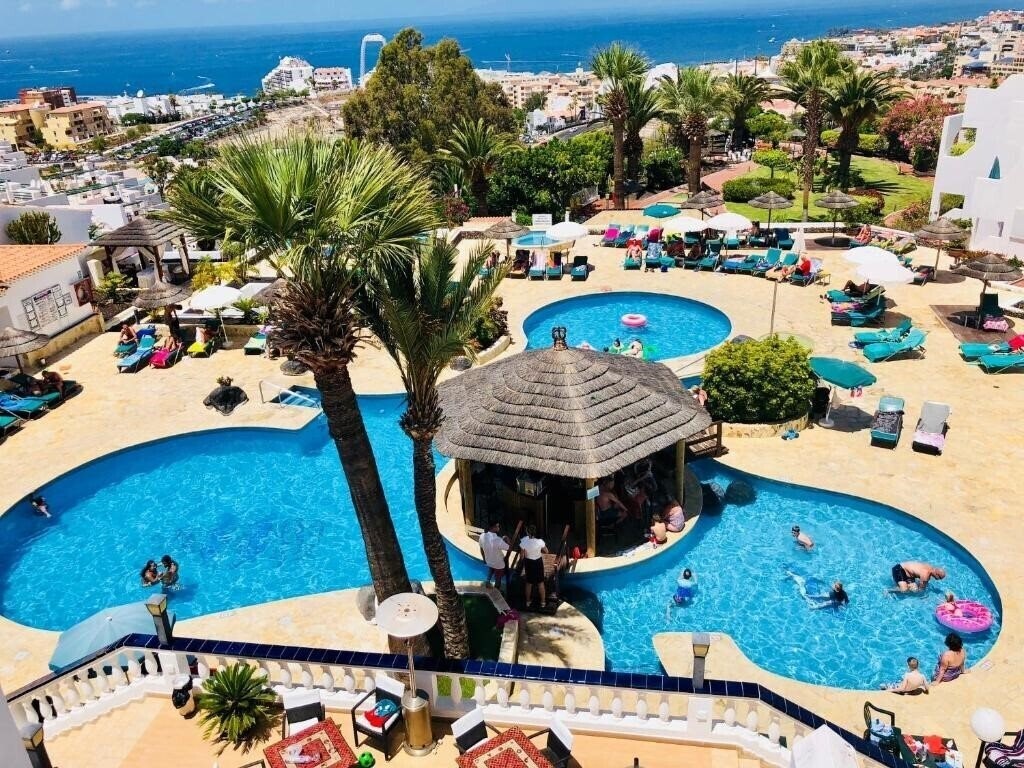 Фотографія Regency Torviscas Apartaments & Suites 3*