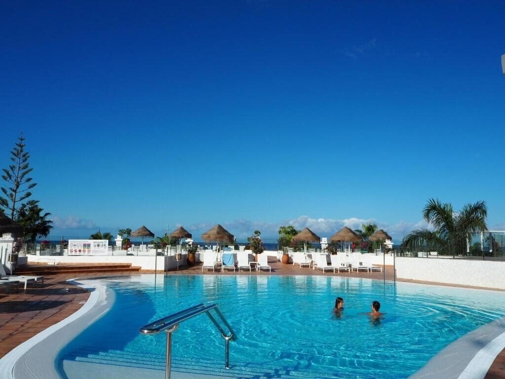 Фото Flamingo Beach Mate 4*
