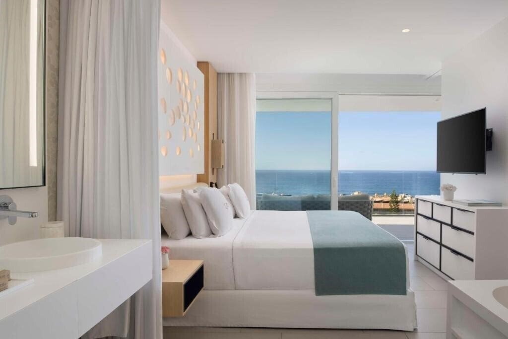 Фотография Royal Hideaway Corales Suites 5*