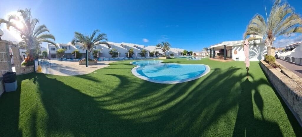 Отель Aparthotel Malibu Park 3*