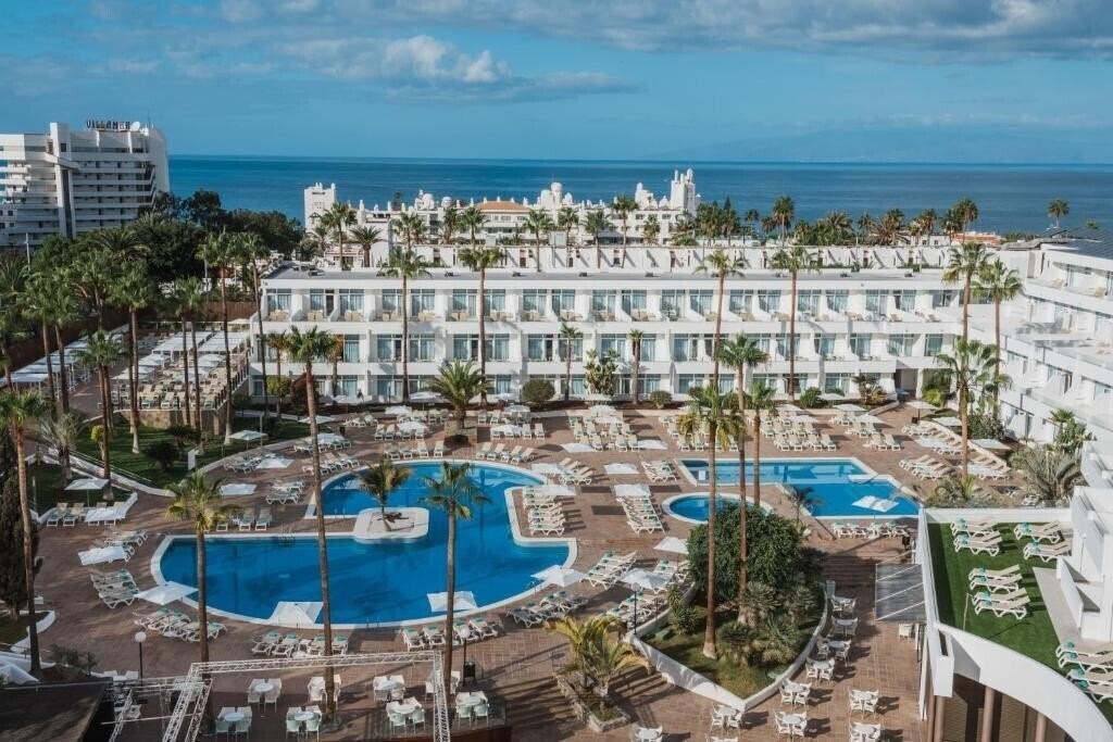 Готель Iberostar Waves Las Dalias 4*