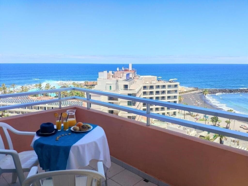 Отель Checkin Concordia Playa 4*