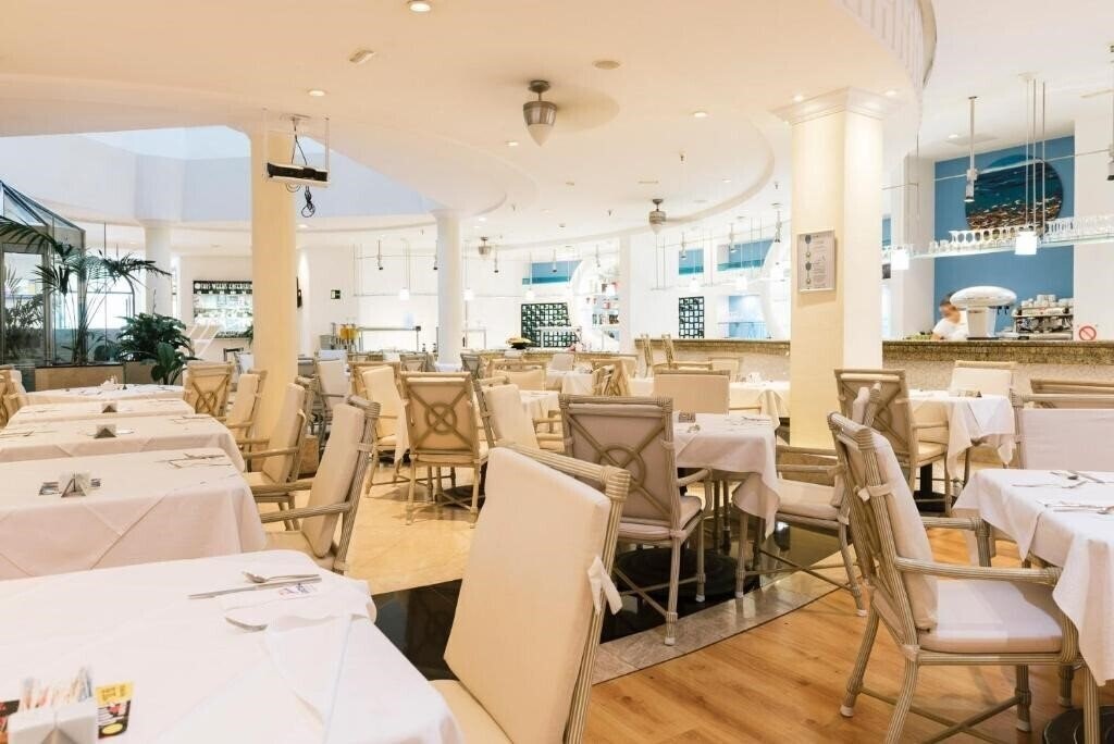 Картинка Hollywood Mirage 4*
