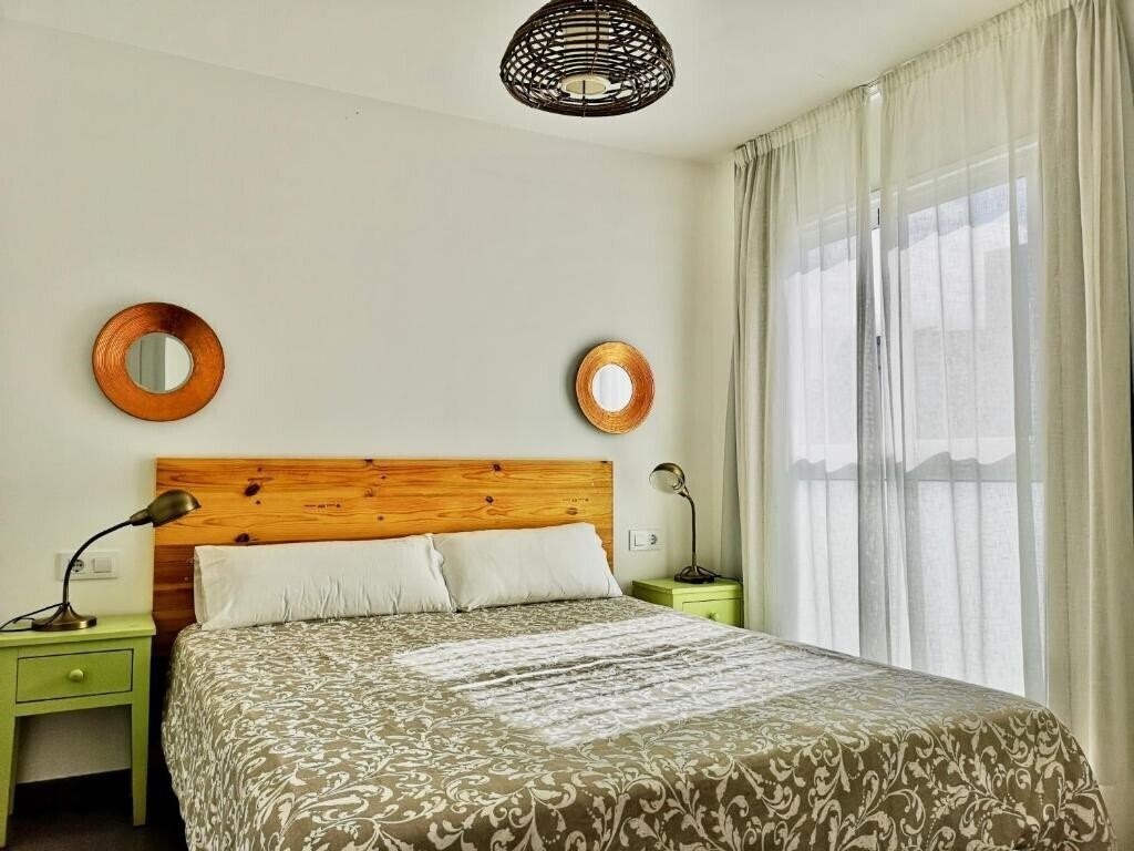 Фото The Blue Corner Apartments 3*