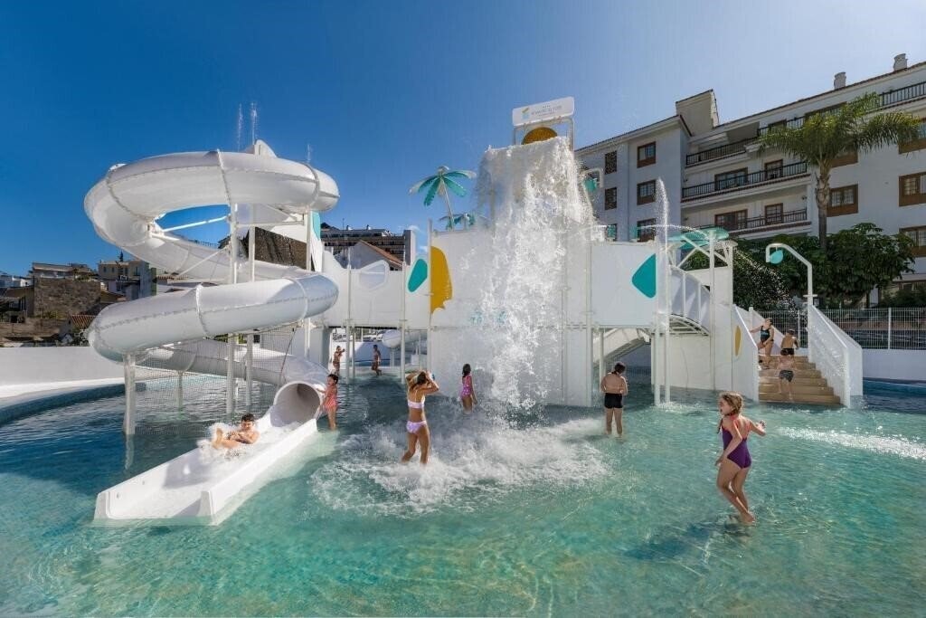 Готель Atlantic El Tope 4*