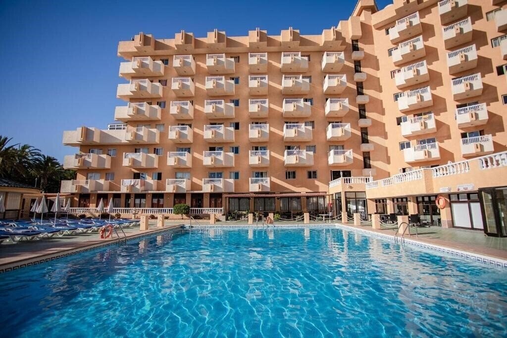 Готель Servatur Caribe 3*