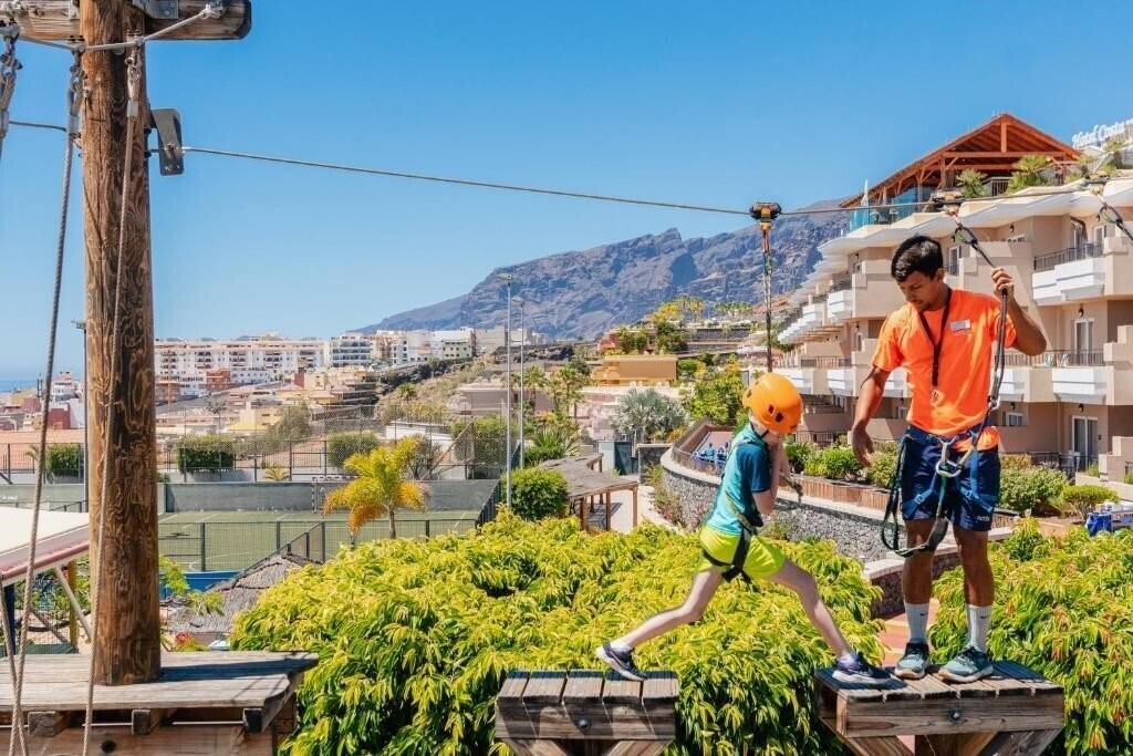 Картинка Landmar Costa Los Gigantes Family Resort 4*