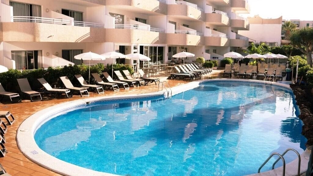 Отель Coral California 4*