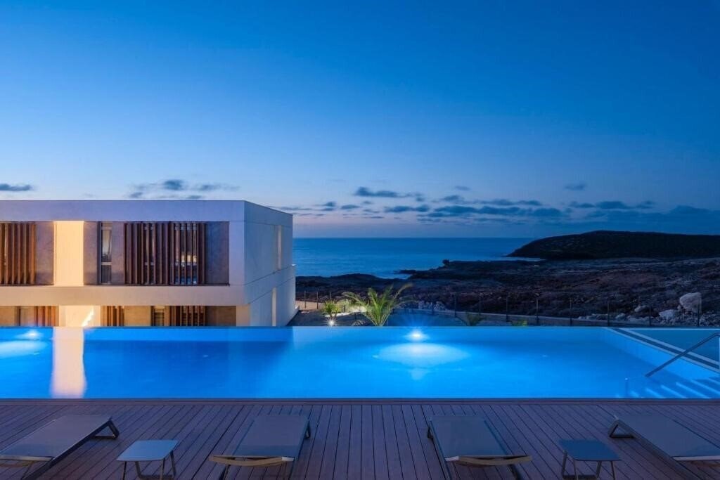 Готель Kora Nivaria Beach 4*