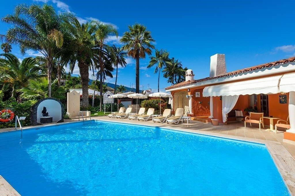 Готель Ambassador Apartaments 3*
