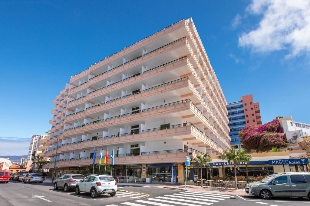 Отель HC Hotel Magec 4*