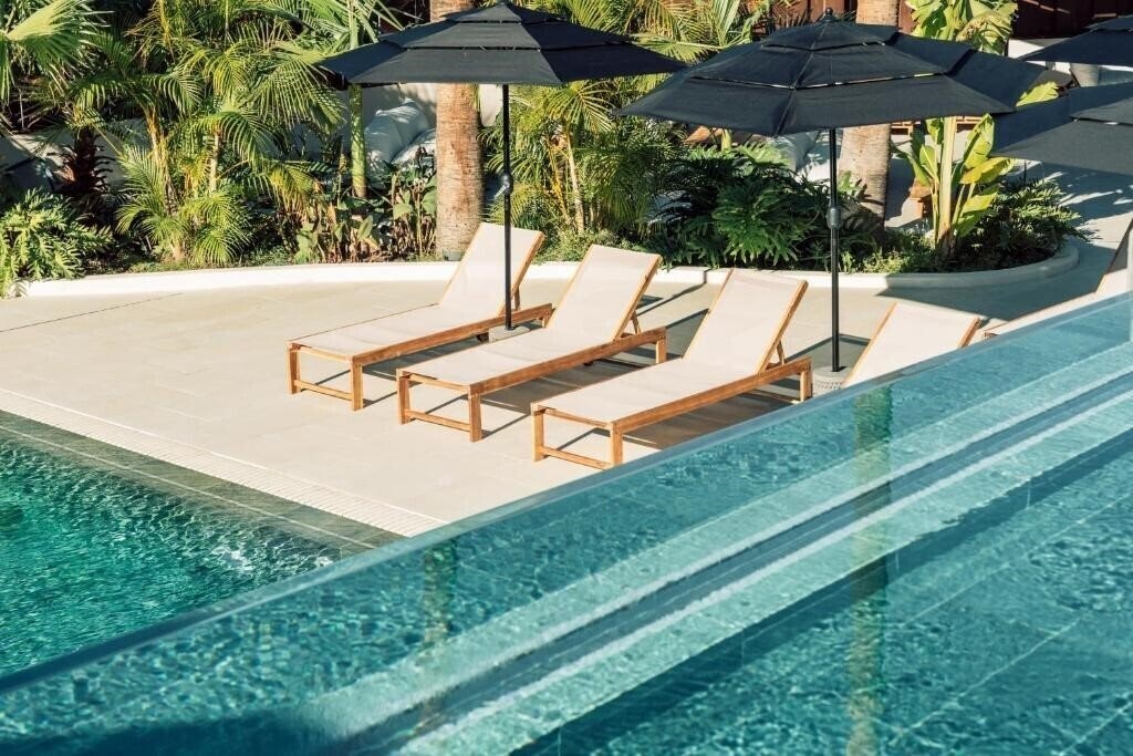 Готель Estefania Boutique Suites 4*